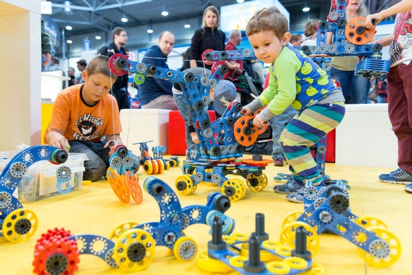 Baukästen-Sets sind vielseitig einsetzbar, fördern das logische Denken und erfreuen sich großer Beliebtheit Foto: Leipziger Messe / Tom Schulze Baukästen-Sets sind vielseitig einsetzbar, fördern das logische Denken und erfreuen sich großer Beliebtheit Foto: Leipziger Messe / Tom Schulze