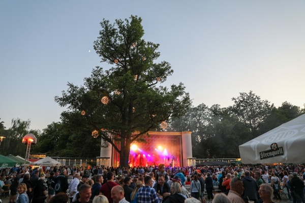 Brunnenfest 2023 - Party &copy; Robert Reissner