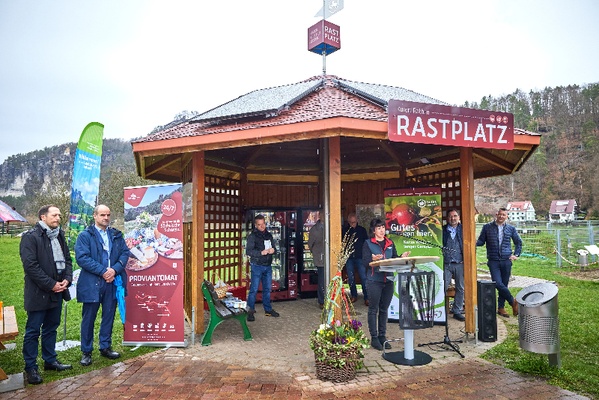 Einweihung des Proviantomaten &copy; Marko Förster, Tourismusverband Sächsische Schweiz