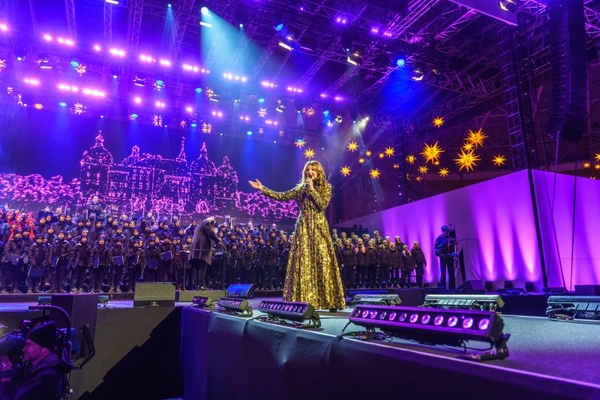 Ella Endlich beim Adventskonzert 2024 &copy; Michael Schmidt
