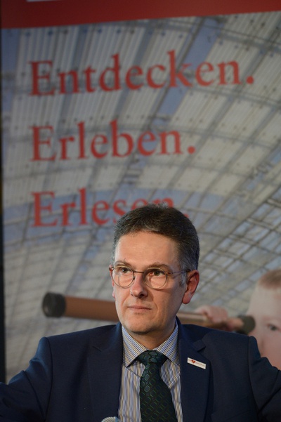 Herr Zille, Direktor der Leipziger Buchmesse, stellt das Programm von Europas größtem Lesefest "Leipzig liest" vor.Foto: Leipziger Messe GmbH / Ra Herr Zille, Direktor der Leipziger Buchmesse, stellt das Programm von Europas größtem Lesefest "Leipzig liest" vor.Foto: Leipziger Messe GmbH / Ra