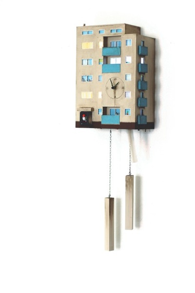 Guido Zimmermann (Bad Vilbel): Cuckoo Block Frankfurt – Eckenheim, 2024 Mixed-Media Kuckucksuhr / Foto GZ Guido Zimmermann (Bad Vilbel): Cuckoo Block Frankfurt – Eckenheim, 2024 Mixed-Media Kuckucksuhr / Foto GZ