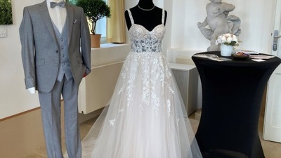 Brautmode zur Hochzeitsmesse im Barockgarten &copy; Syndia Muschalik