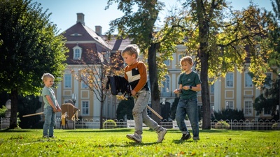 Spielen im Barockschloss Rammenau &copy; Philipp Herfort