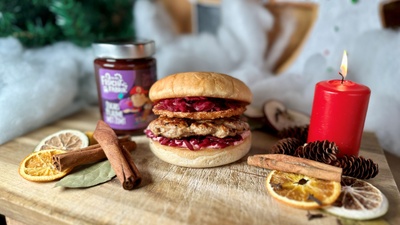 Oskars Striezel Meister schmeckt nach Weihnachten © Oskarshausen GmbH Oskars Striezel Meister schmeckt nach Weihnachten © Oskarshausen GmbH