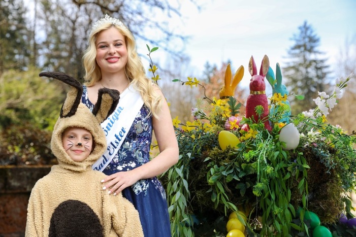 Königliche Ostern mit Brunnenkönigin &copy; Käthy Schütze